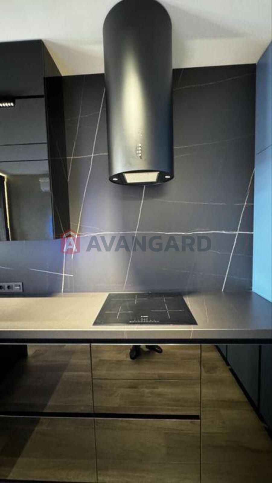 2 ��. ��������, 76/-/23 ��. �., 17/24 ������ ���� 3