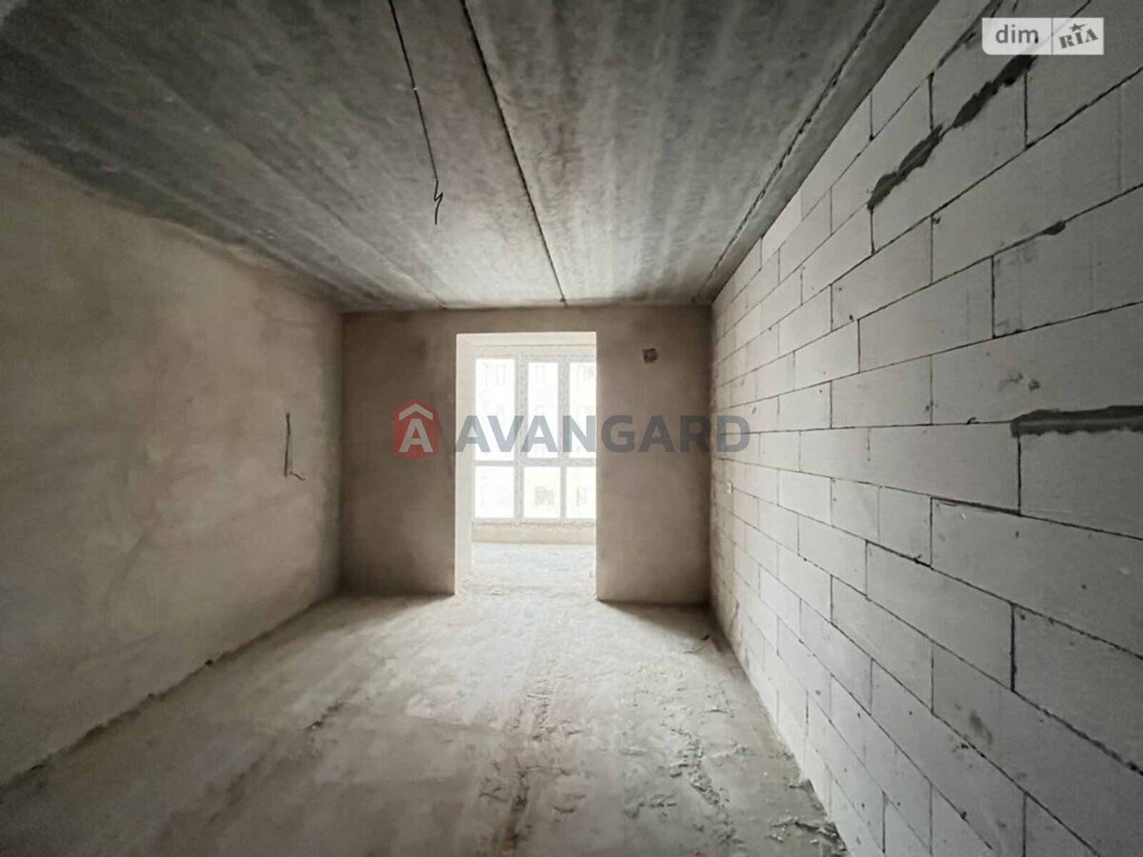 2 ��. ��������, 76/37/15 ��. �., 6/10 ������ ���� 9