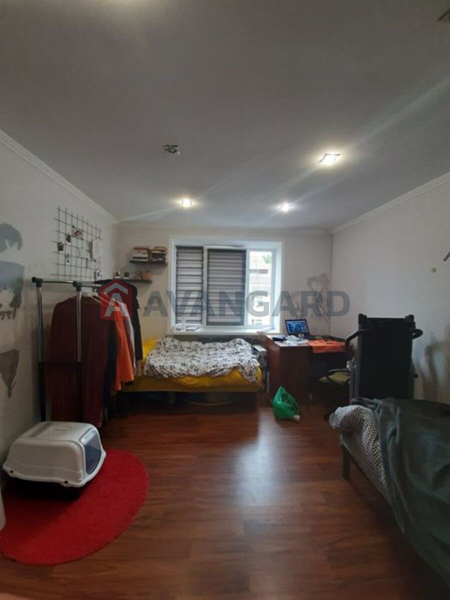 3 ��. ��������, 57/-/3 ��. �., 5/5 ������ ���� 10