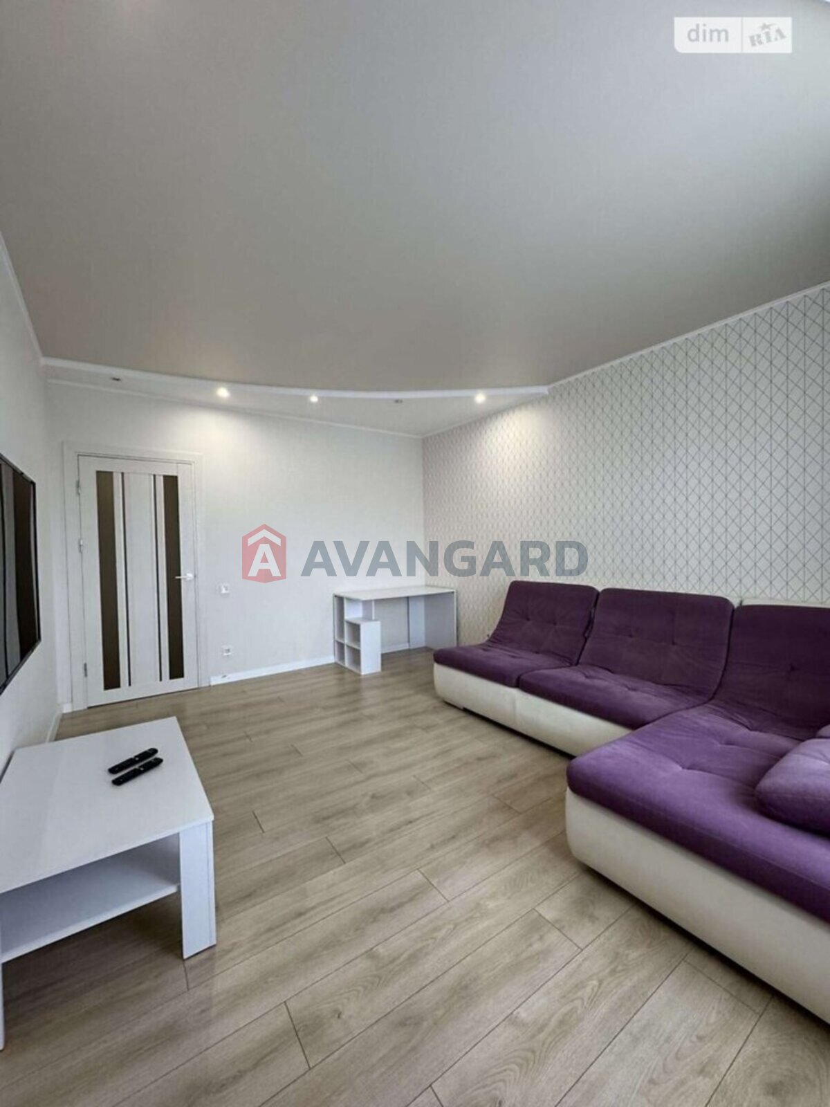 2 ��. ��������, 60/41/14 ��. �., 9/9 ������ ���� 10