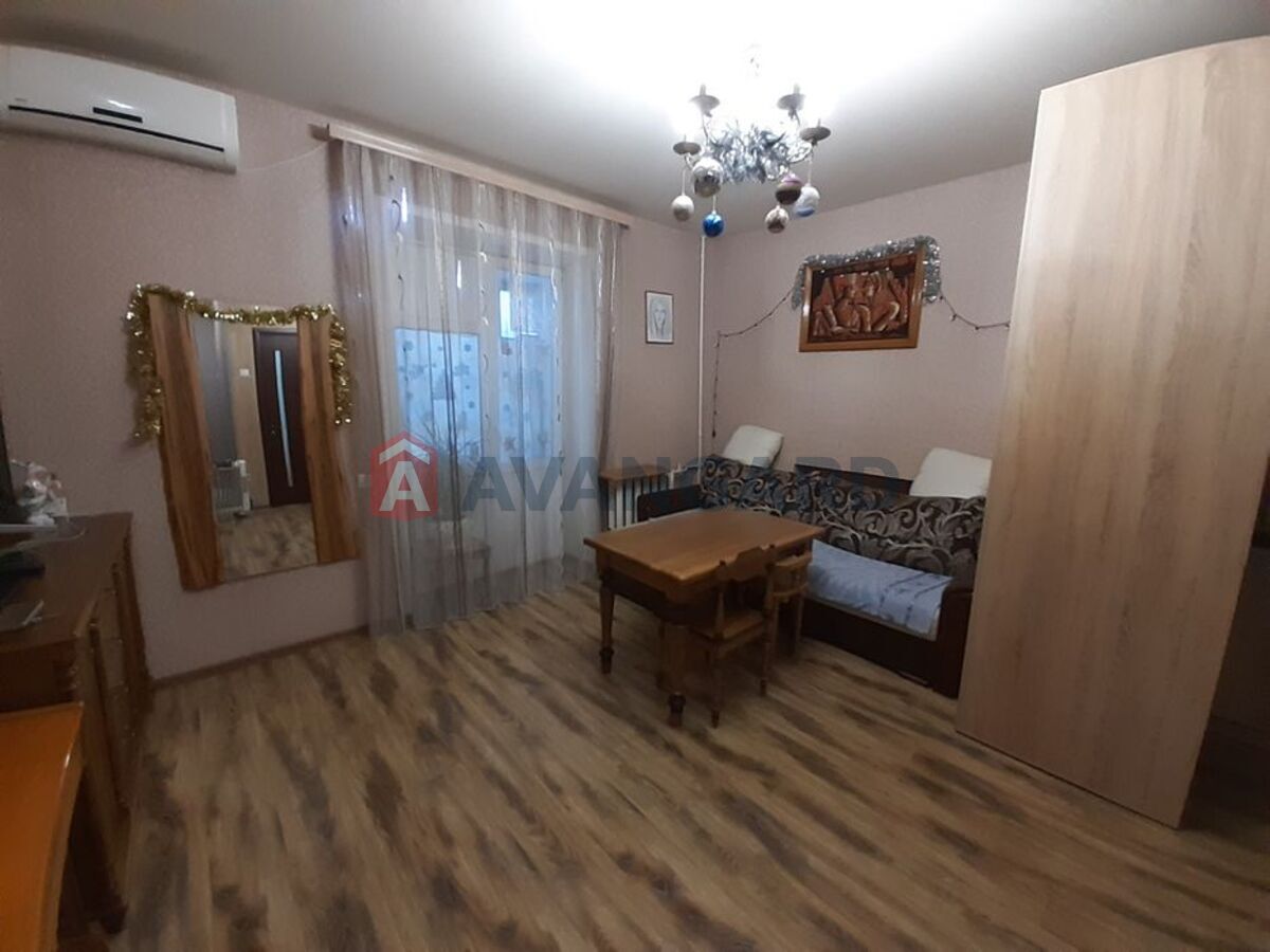 2 ����. ��������, 47/32/6 ��. �., 2/2 ���� ���� 9