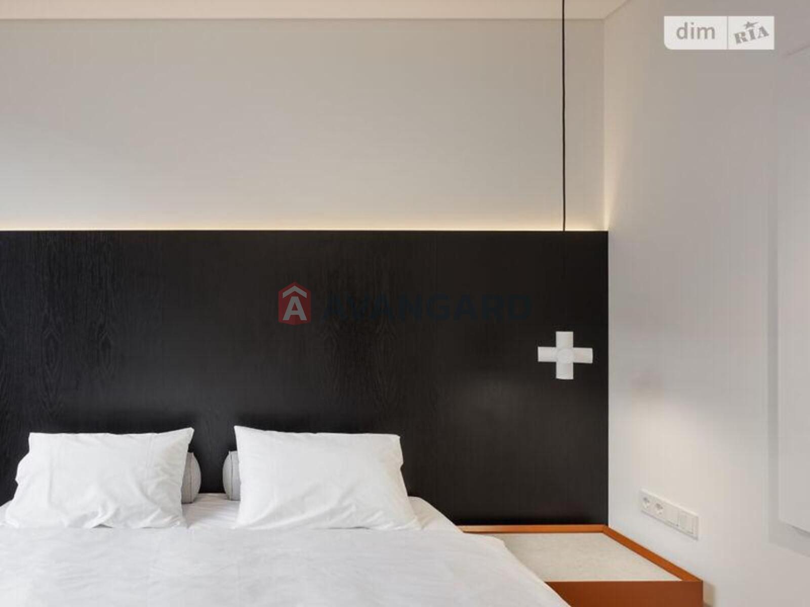 1 ��. ��������, 43/14/17 ��. �., 5/10 ������ ���� 5