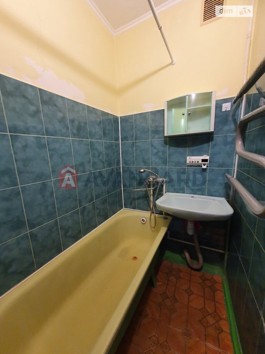 3 ��. ��������, 55/40/5 ��. �., 3/5 ������ ���� 21