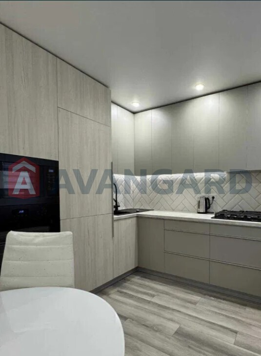 2 ��. ��������, 48/-/6 ��. �., 3/5 ������ ���� 2