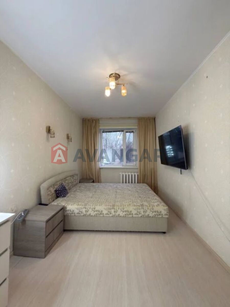 2 ����. ��������, 46/-/6 ��. �., 2/5 ���� ���� 6