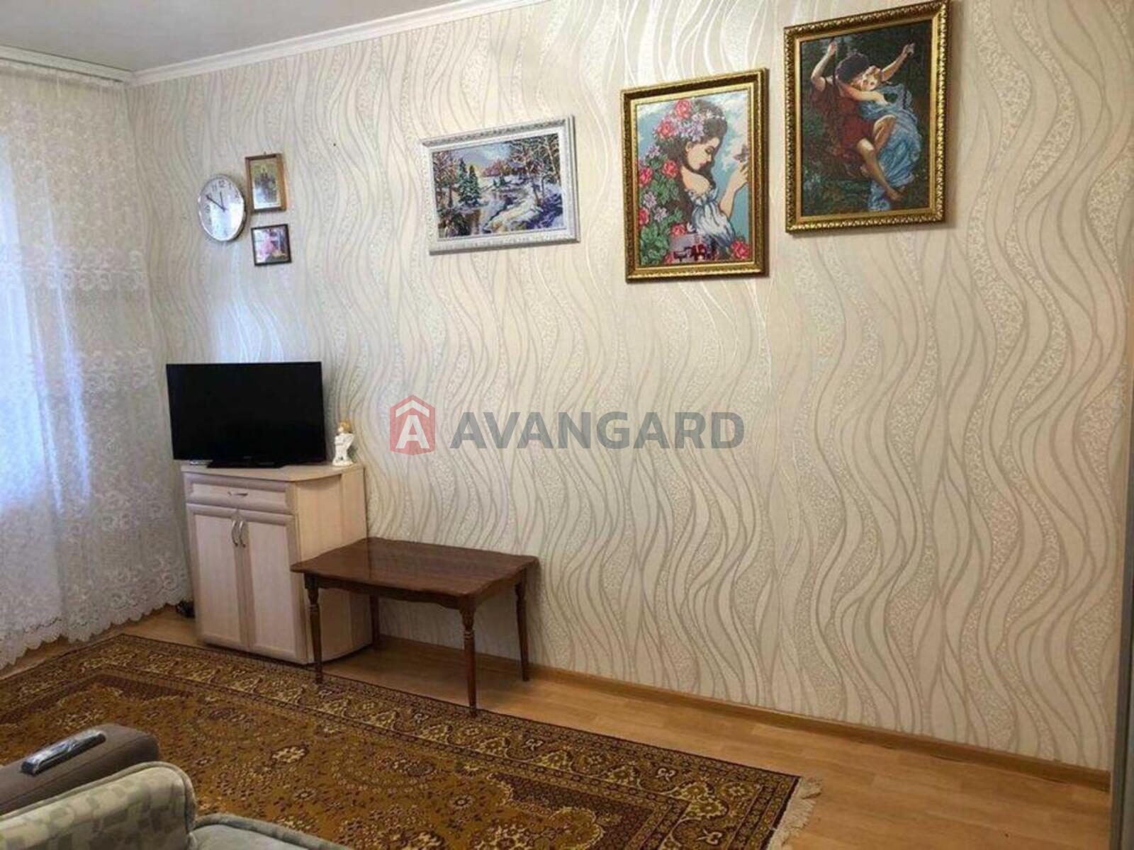 1 ��. ��������, 30/-/7 ��. �., 3/9 ������ ���� 4