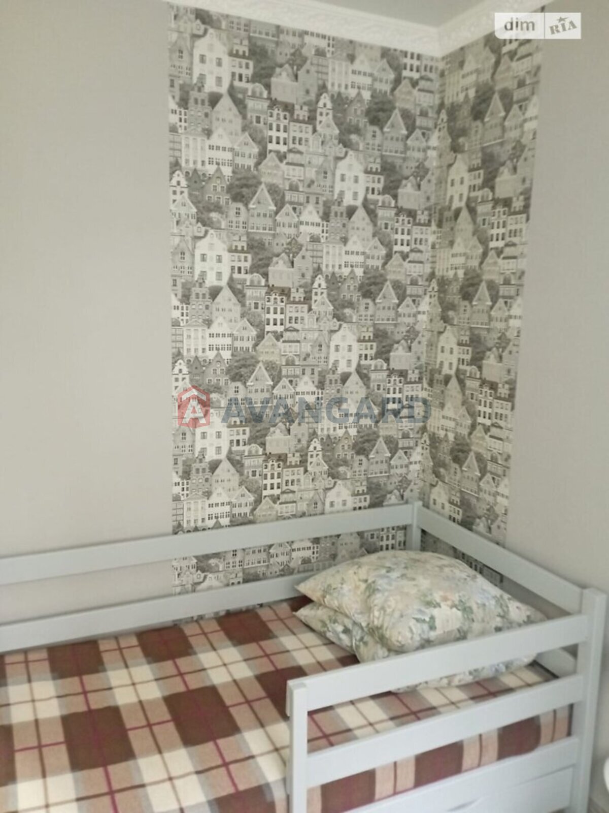 3 ����. ��������, 63/-/8 ��. �., 2/9 ���� ���� 14