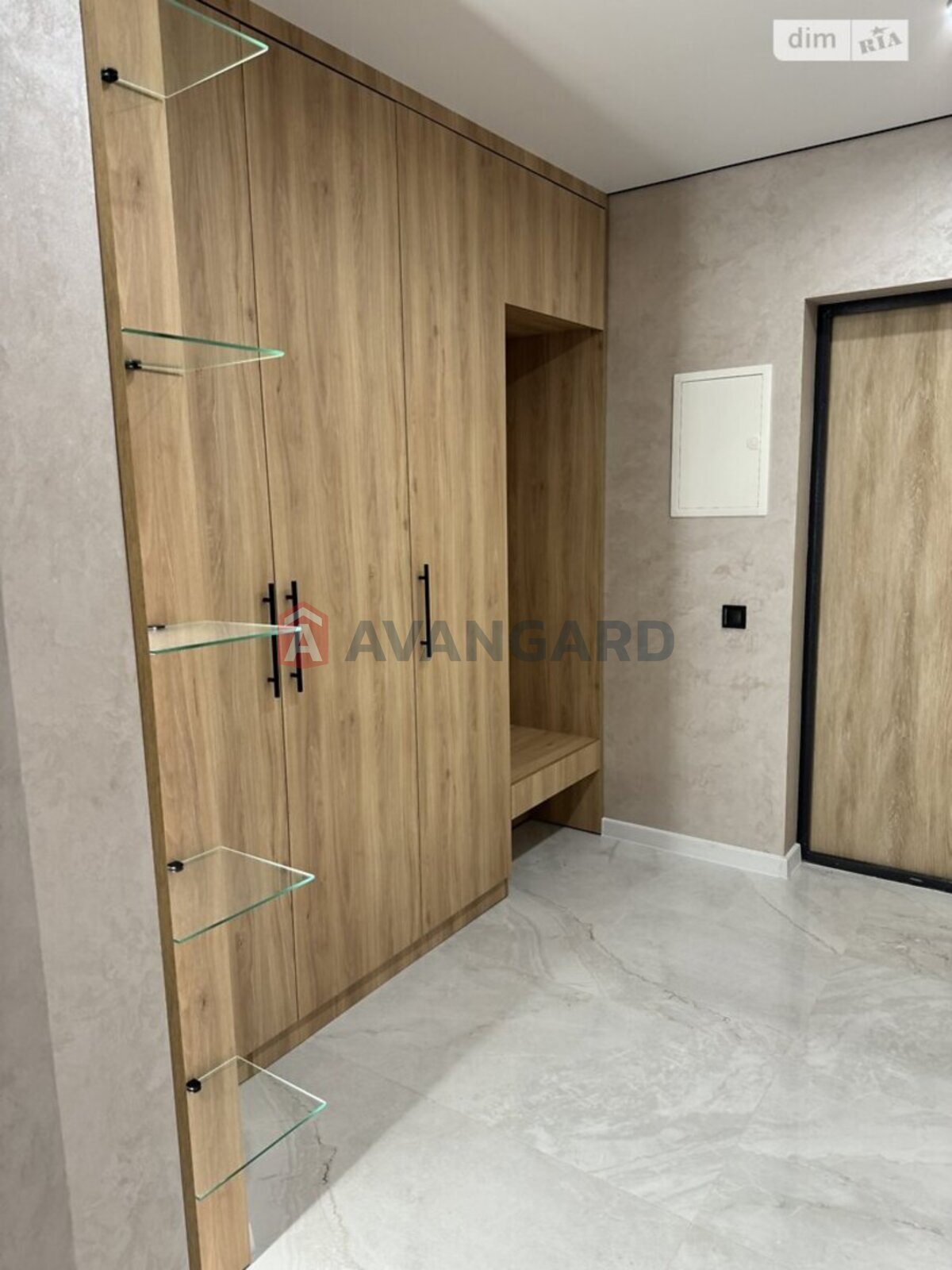 1 ��. ��������, 44/-/- ��. �., 8/9 ������ ���� 4