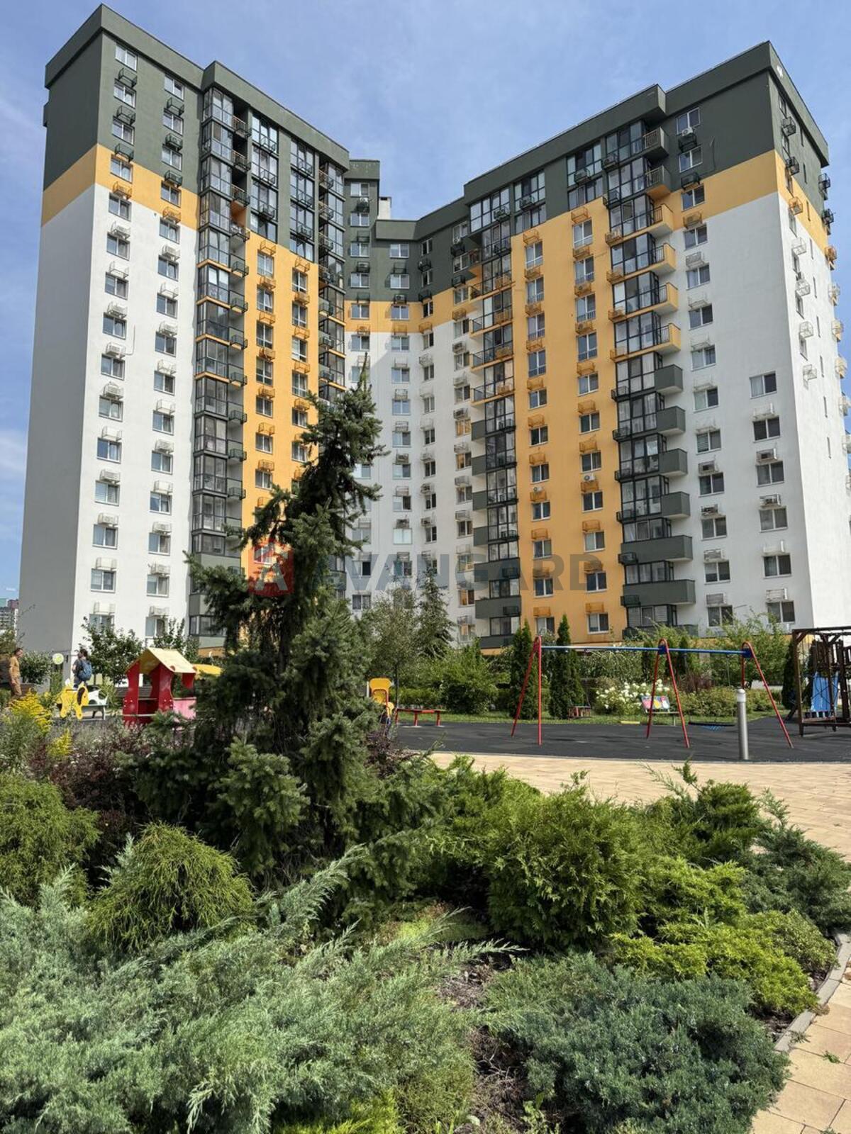 1 ����. ��������, 40/-/12 ��. �., 12/16 ���� ���� 12