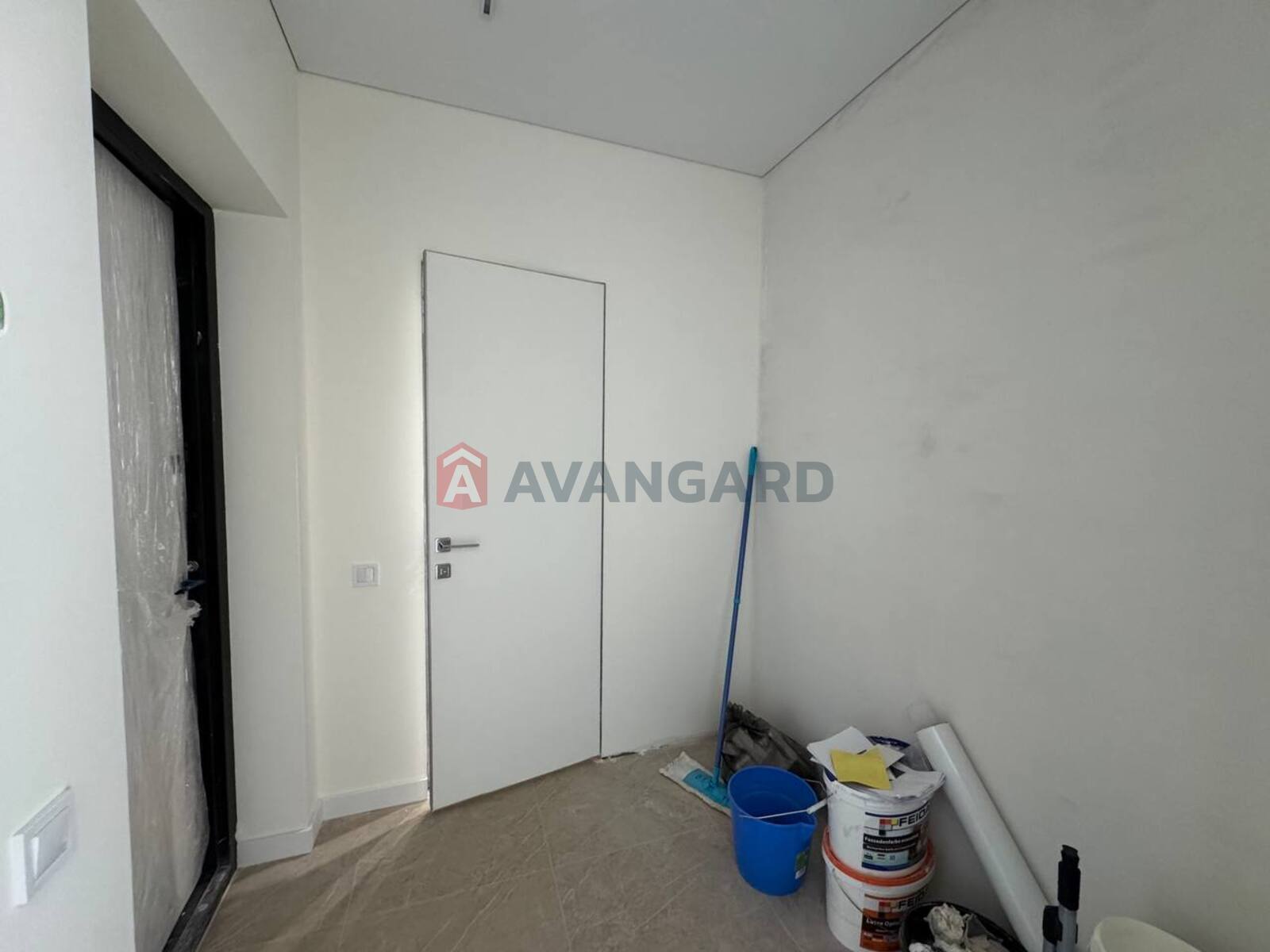 1 ��. ��������, 42/16/18 ��. �., 9/9 ������ ���� 11