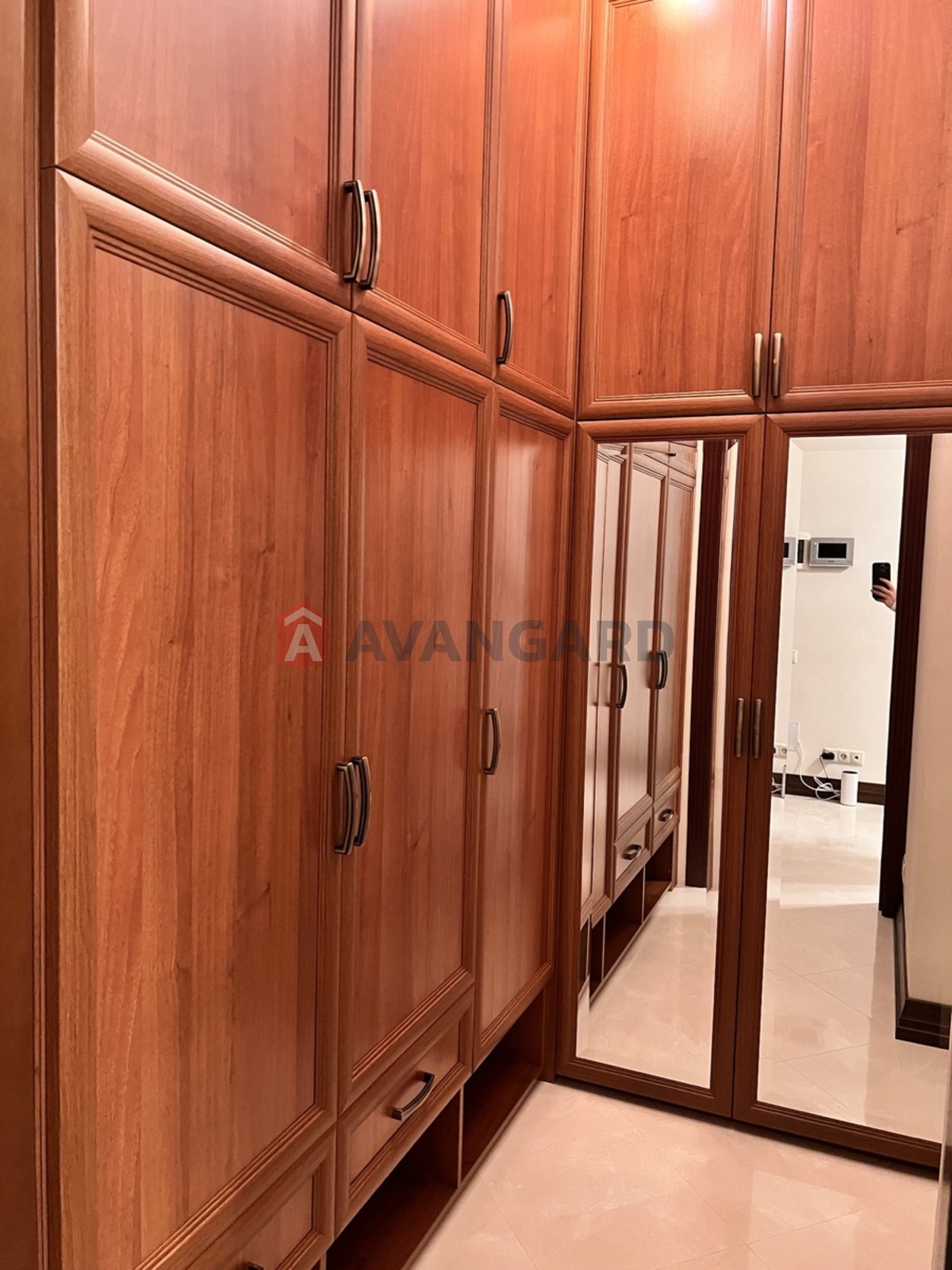 4 ��. ��������, 150/70/18 ��. �., 15/25 ������ ���� 28