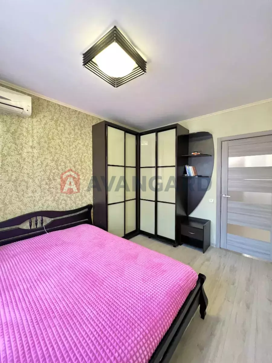 3 ��. ��������, 65/-/- ��. �., 1/9 ������ ���� 4