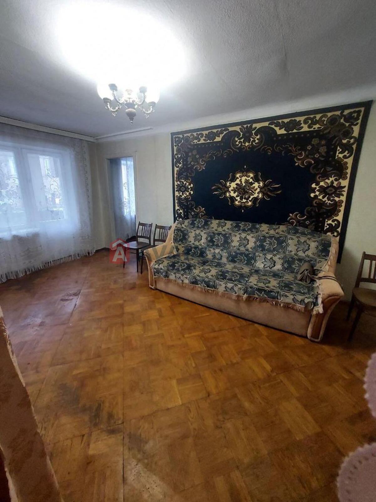 3 ��. ��������, 53/38/7 ��. �., 4/5 ������ ���� 4