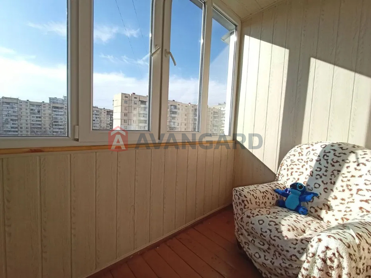 3 ��. ��������, 65/-/8 ��. �., 6/9 ������ ���� 9