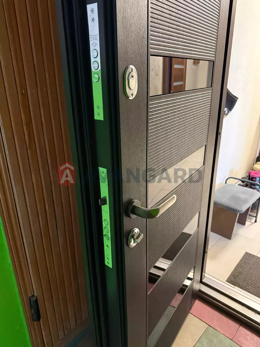 3 ��. ��������, 66/-/14 ��. �., 9/9 ������ ���� 16