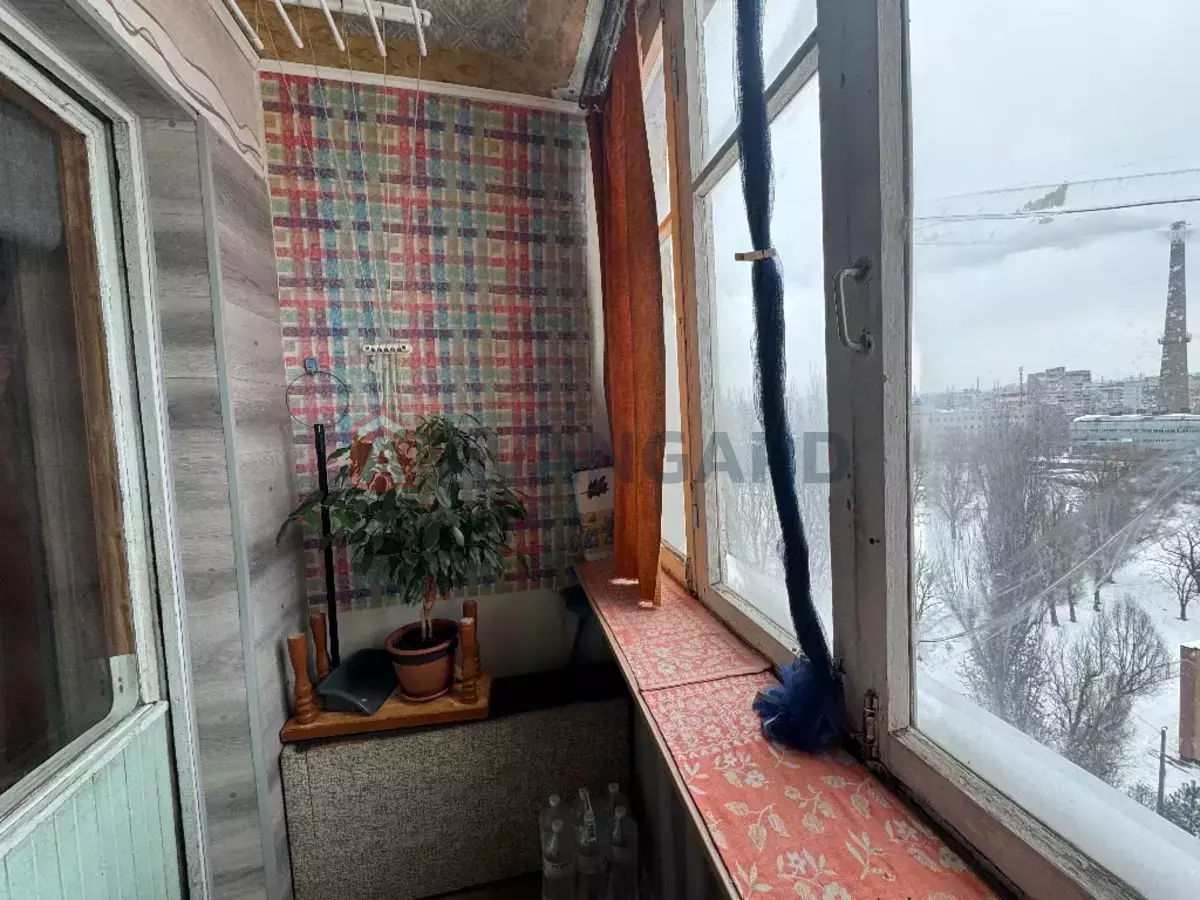 2 ��. ��������, 47/40/7 ��. �., 10/16 ������ ���� 14