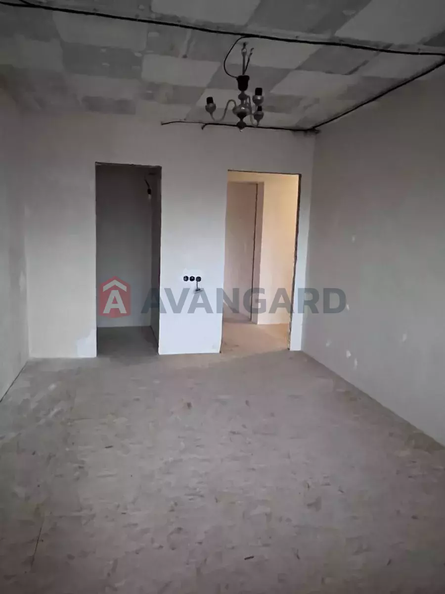 2 ��. ��������, 49/-/5 ��. �., 5/5 ������ ���� 3