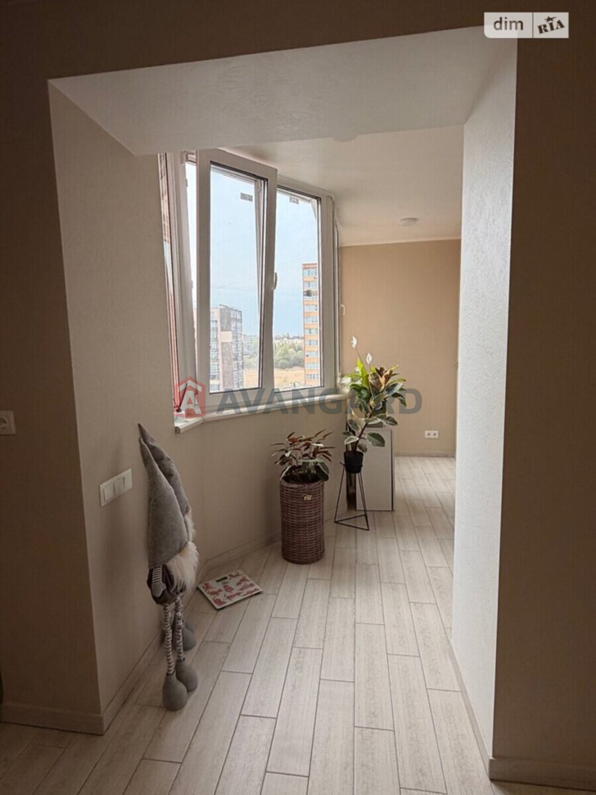 1 ��. ��������, 44/16/16 ��. �., 7/13 ������ ���� 12