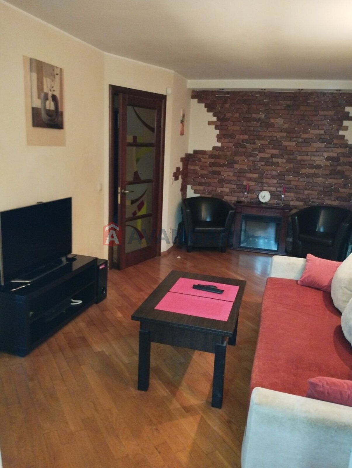 2 ����. ��������, 46/28/7 ��. �., 3/5 ���� ���� 24