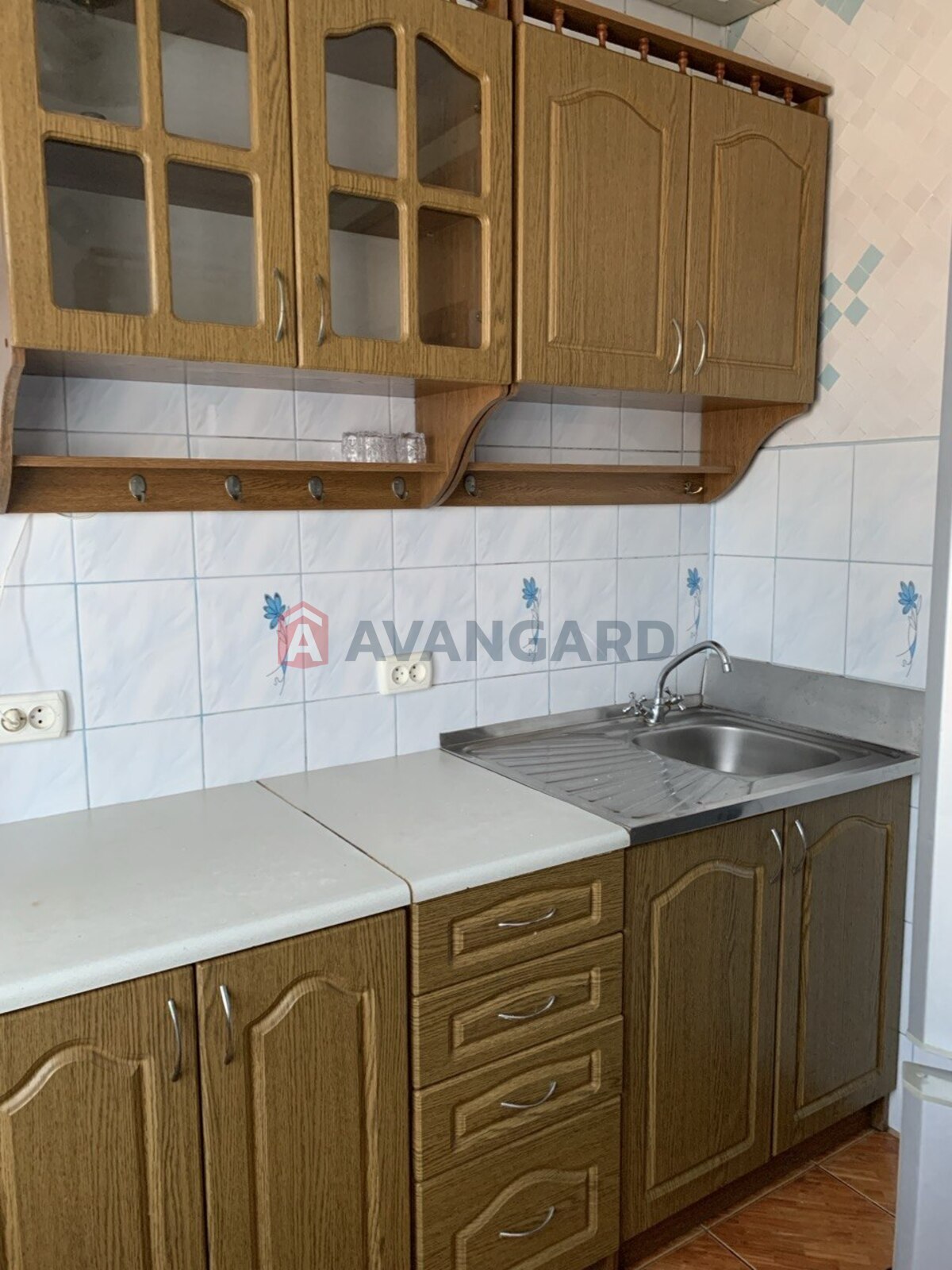 3 ��. ��������, 69/-/7 ��. �., 9/9 ������ ���� 12