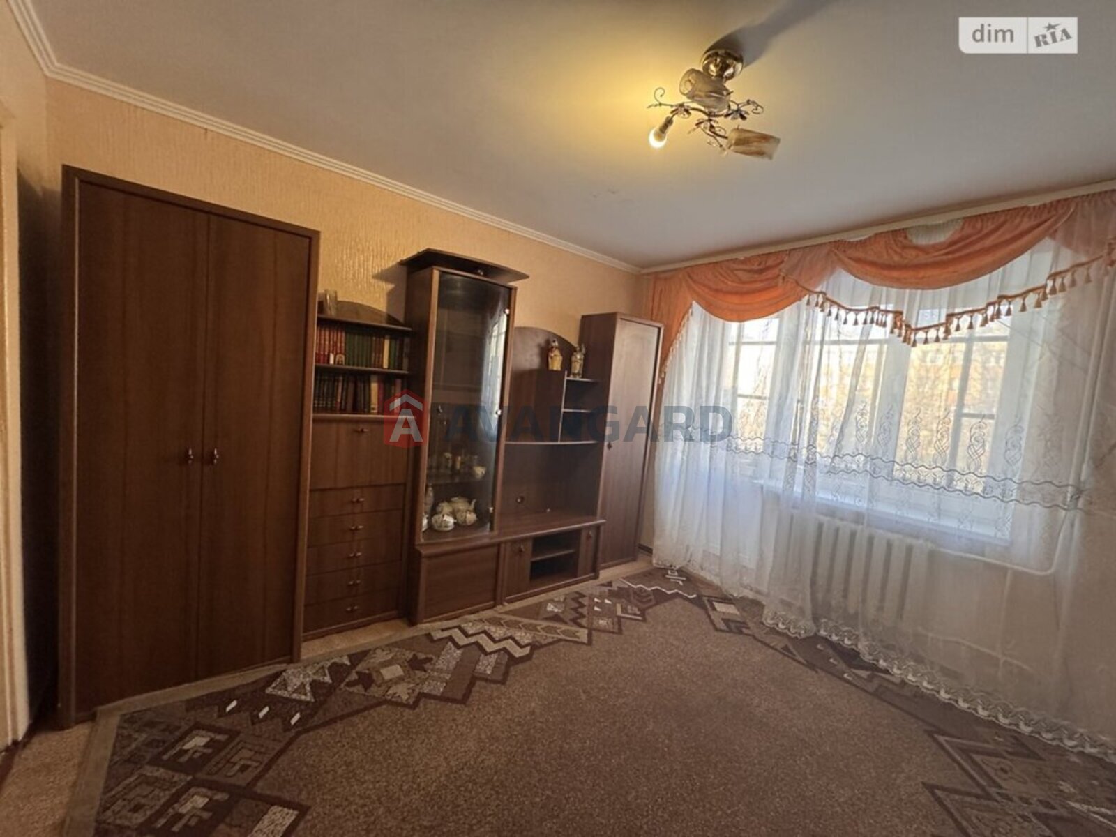 2 ��. ��������, 48/27/7 ��. �., 5/9 ������ ���� 10