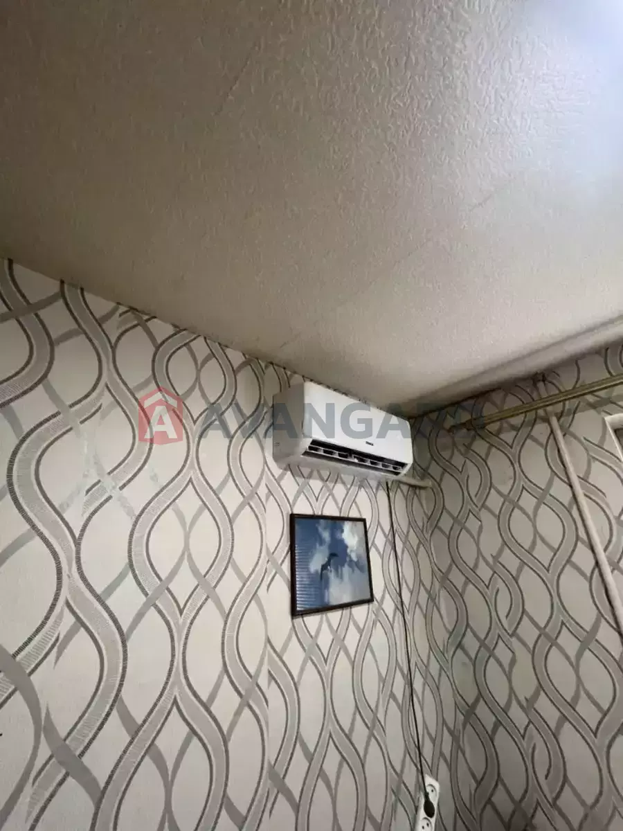 1 ��. ��������, 30/17/6 ��. �., 2/5 ������ ���� 9