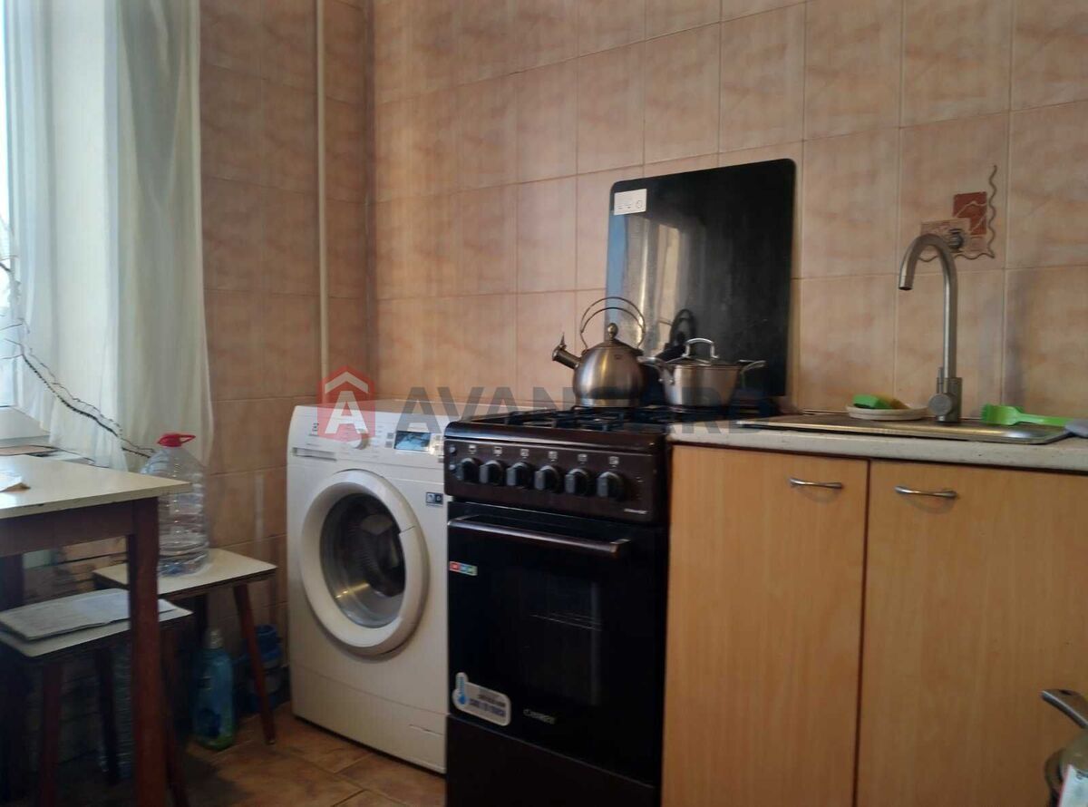 3 ����. ��������, 68/-/8 ��. �., 5/9 ���� ���� 7