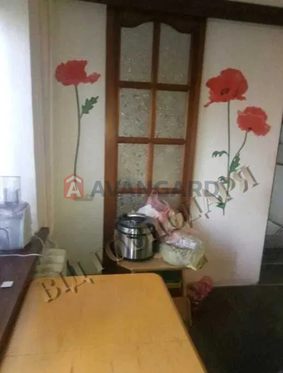 1 ��. ��������, 46/-/7 ��. �., 4/5 ������ ���� 3