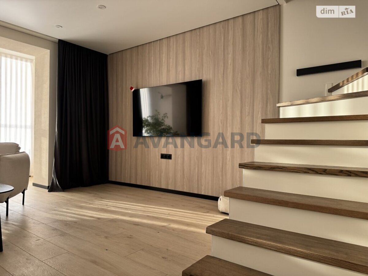 2 ��. ��������, 85/-/- ��. �., 11/11 ������ ���� 22