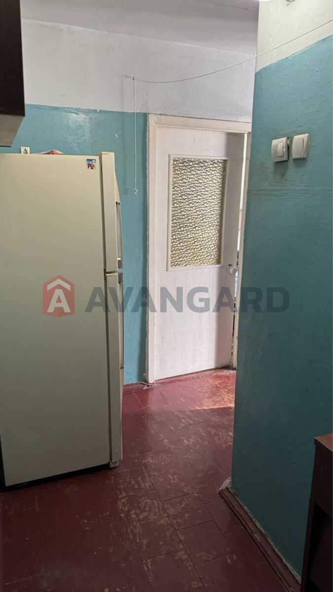 1 ��. ��������, 33/22/6 ��. �., 2/5 ������ ���� 8