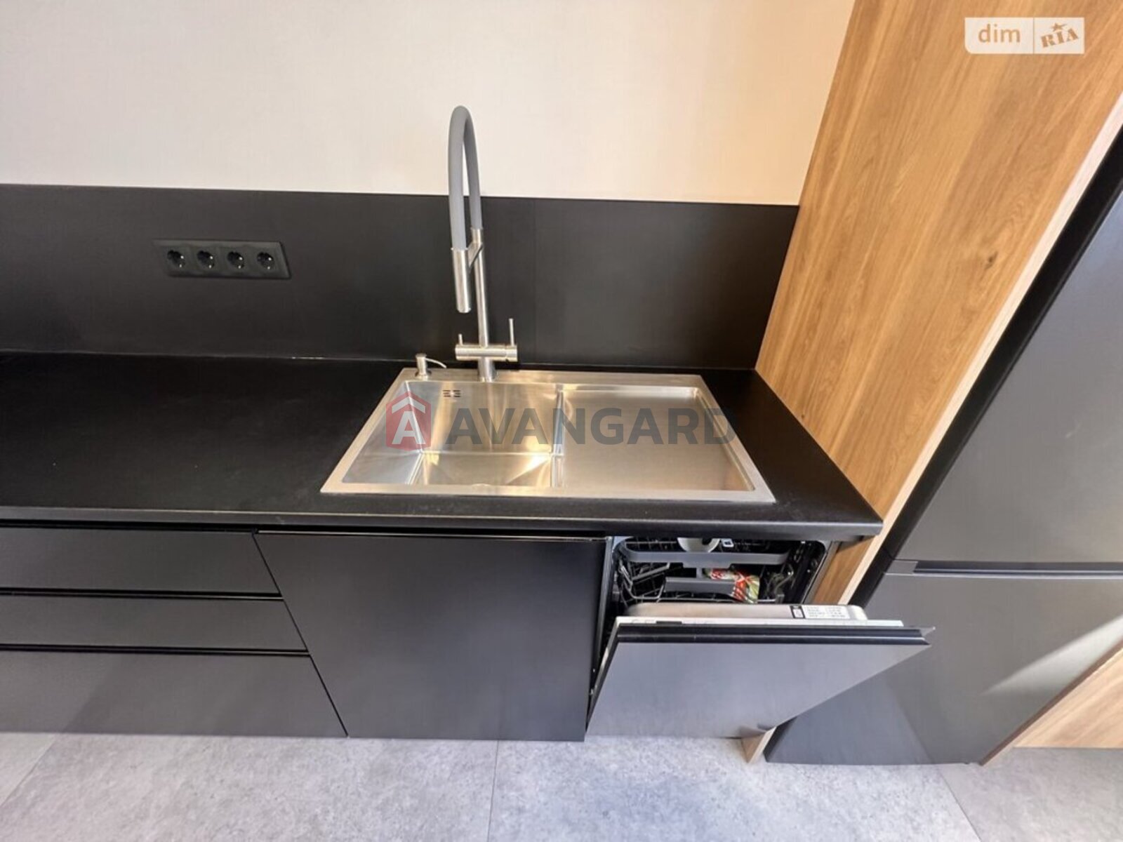 2 ��. ��������, 86/47/- ��. �., 14/16 ������ ���� 7