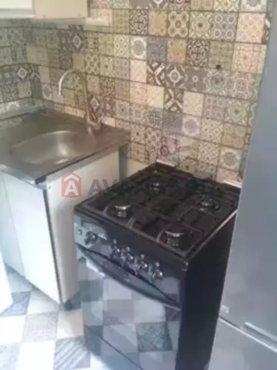 2 ��. ��������, 43/30/6 ��. �., 2/5 ������ ���� 6