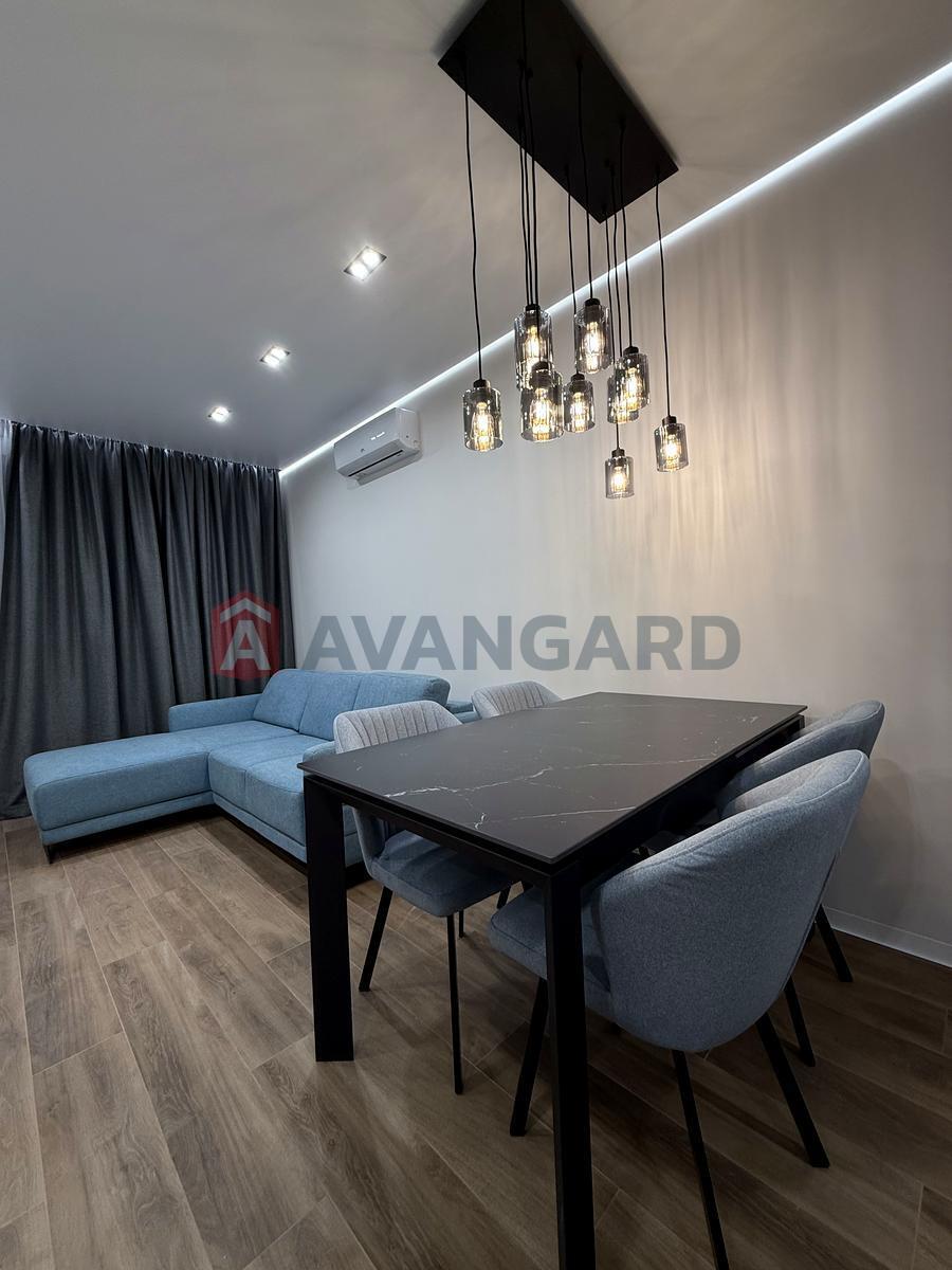 3 ��. ��������, 76.7 / 35 / 23 ��. �., 11/25 ������ ���� 2