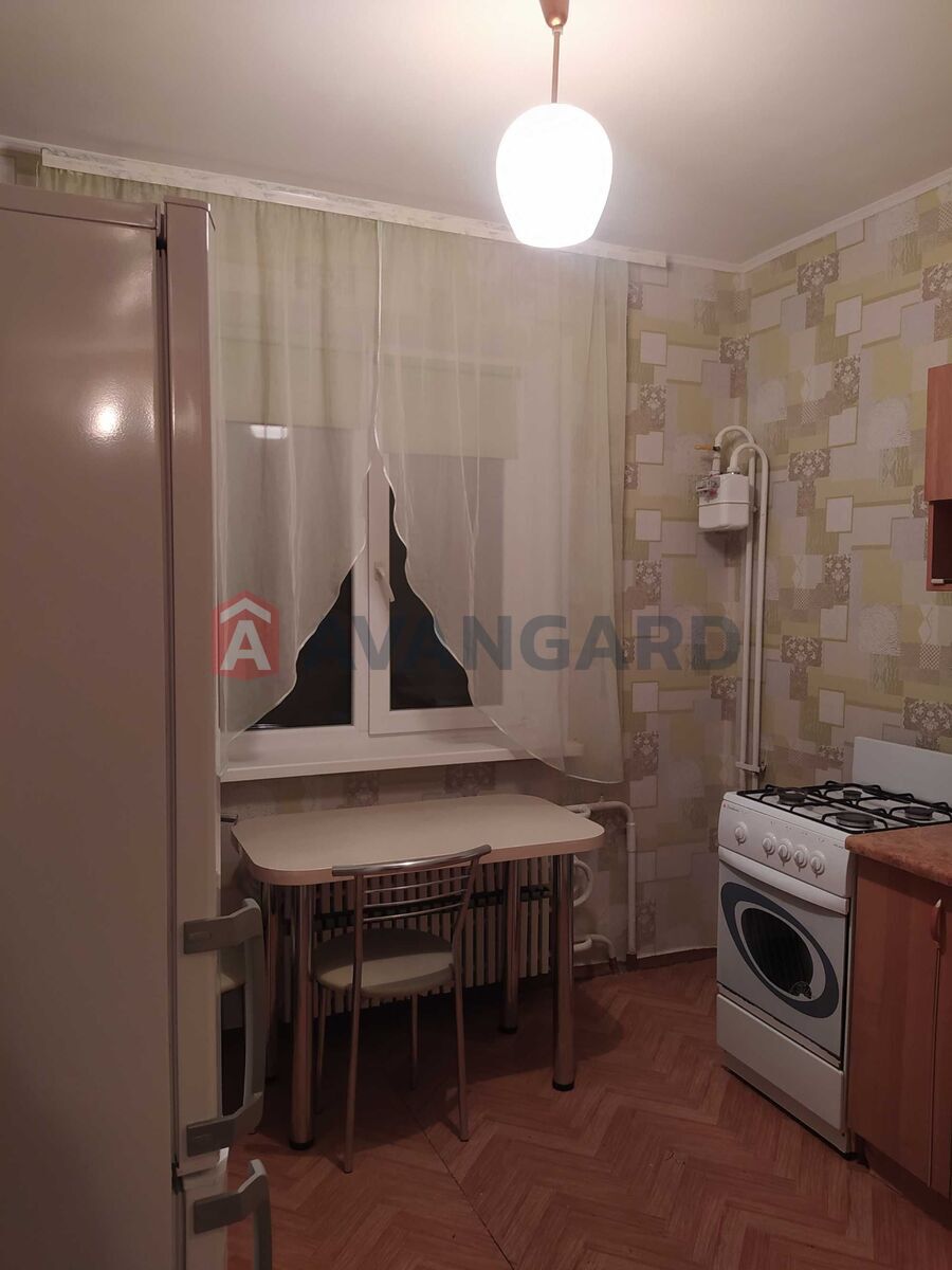 1 ��. ��������, 35/27/7 ��. �., 10/10 ������ ���� 5