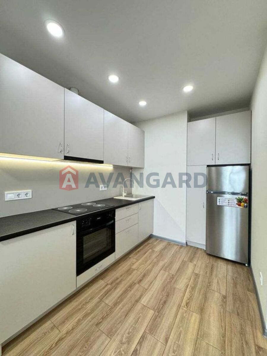 1 ��. ��������, 40/-/10 ��. �., 3/24 ������ ���� 4