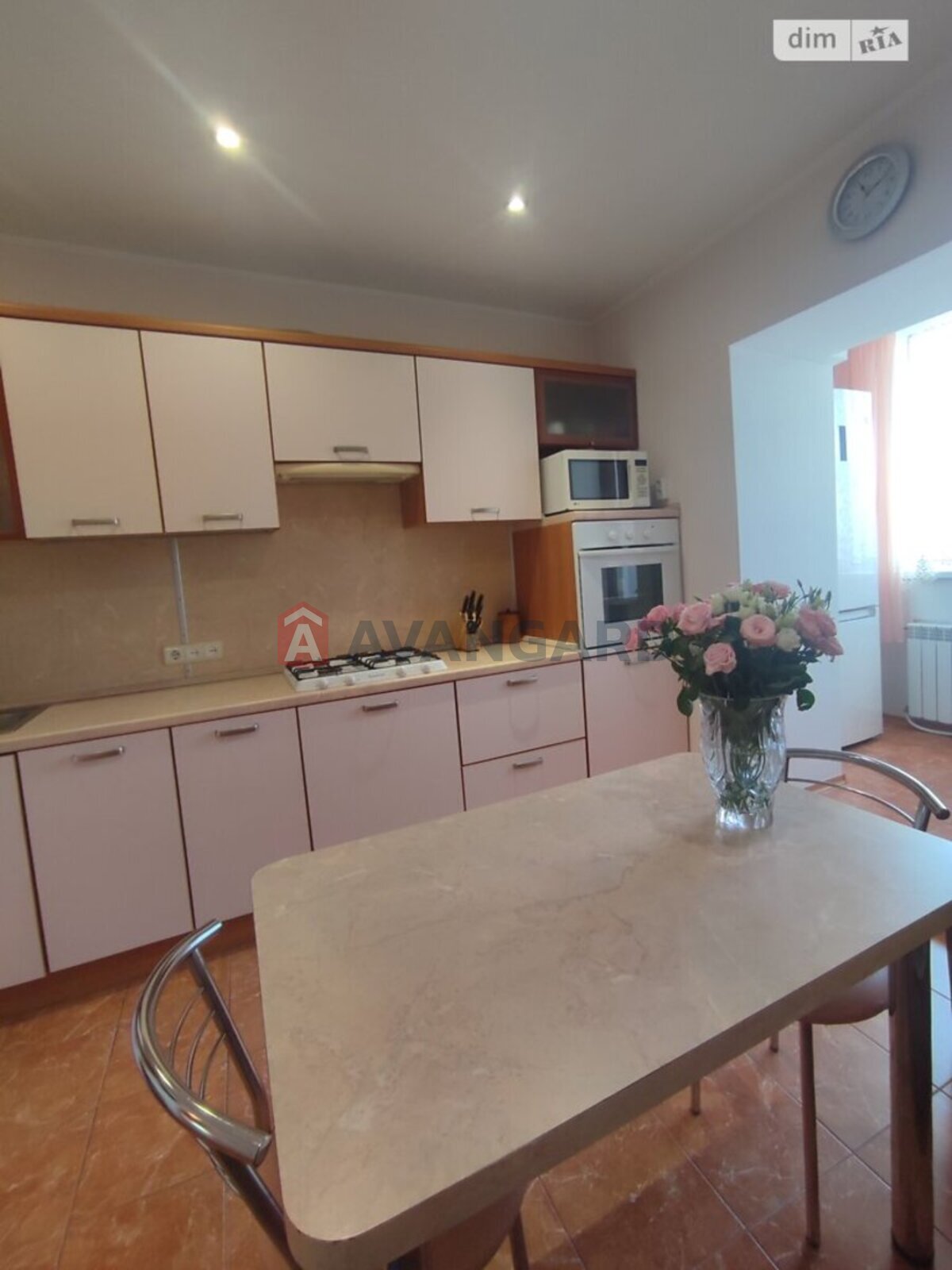 4 ��. ��������, 119/-/- ��. �., 5/5 ������ ���� 4