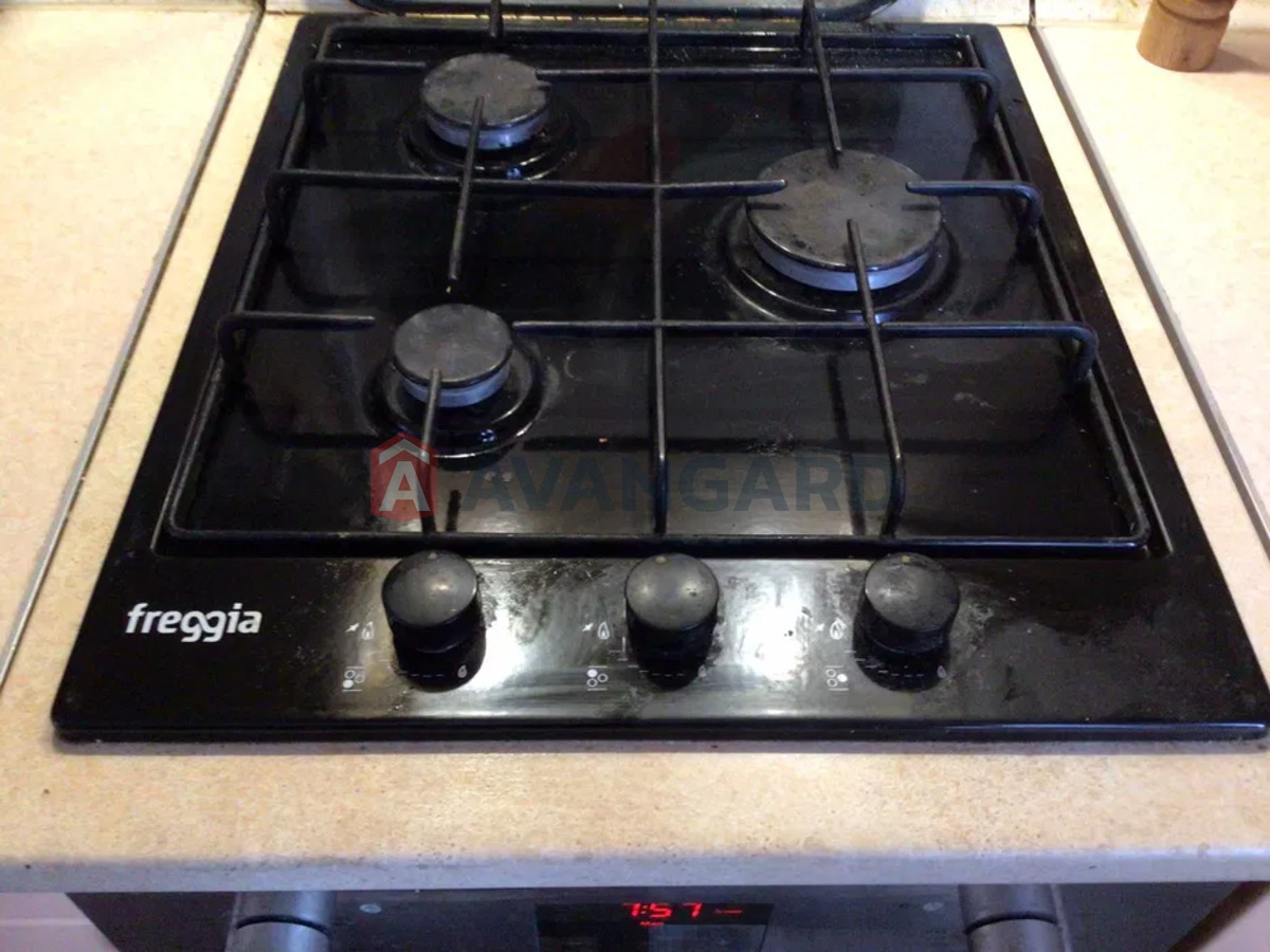 3 . , 67/-/8 . ., 4/9   5