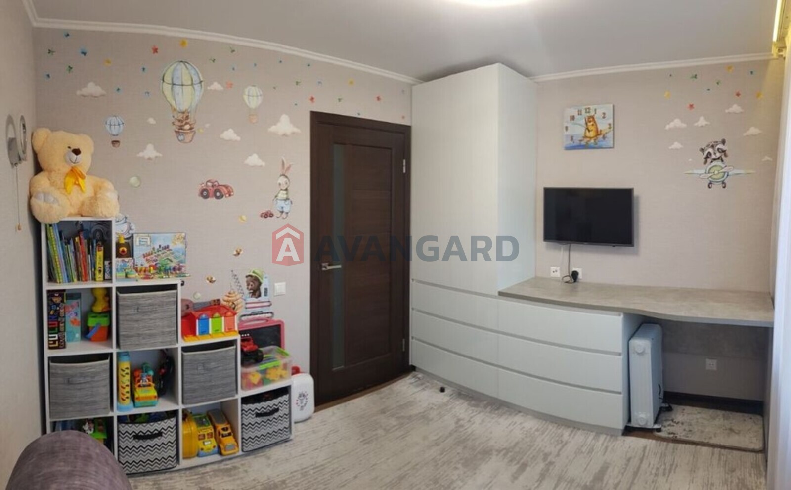 3 ����. ��������, 65/-/10 ��. �., 8/9 ���� ���� 11