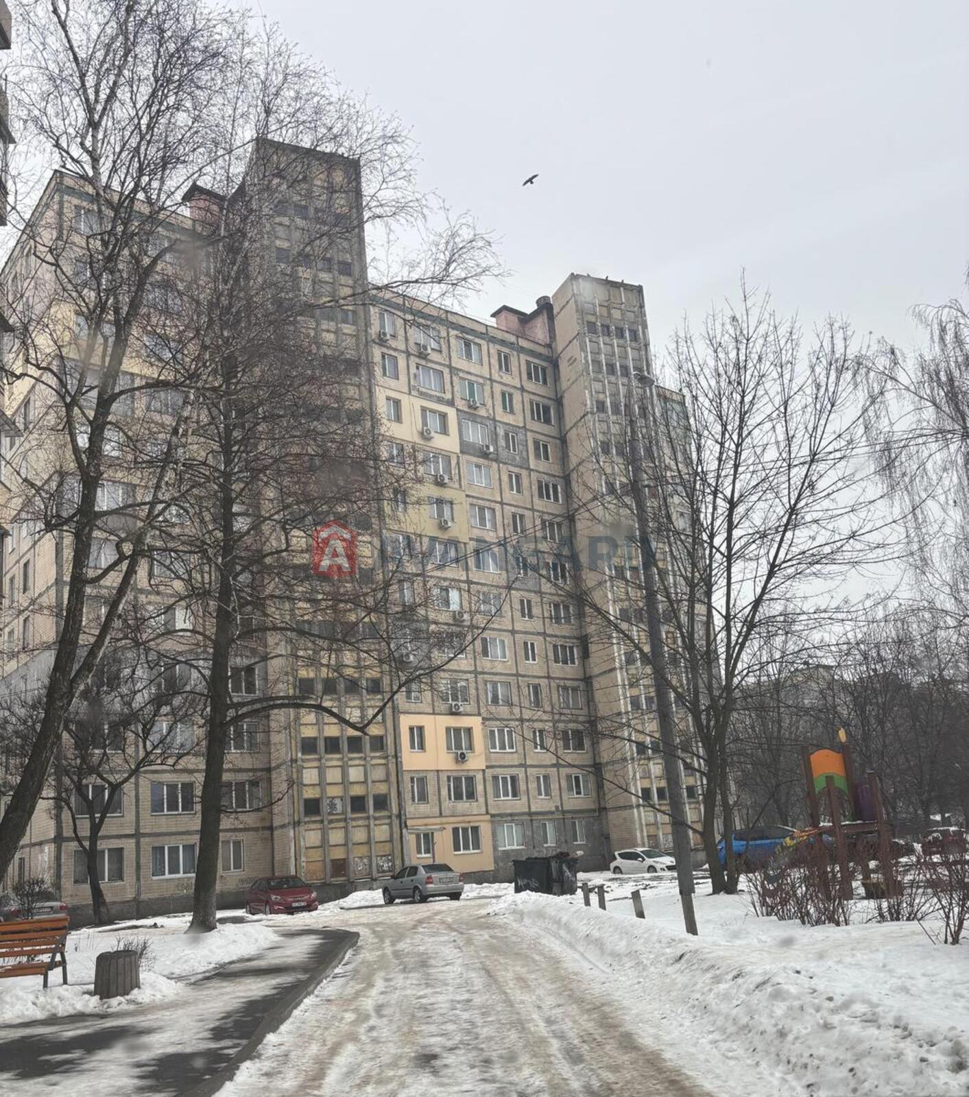 3 ����. ��������, 75/45/9 ��. �., 8/9 ���� ���� 10