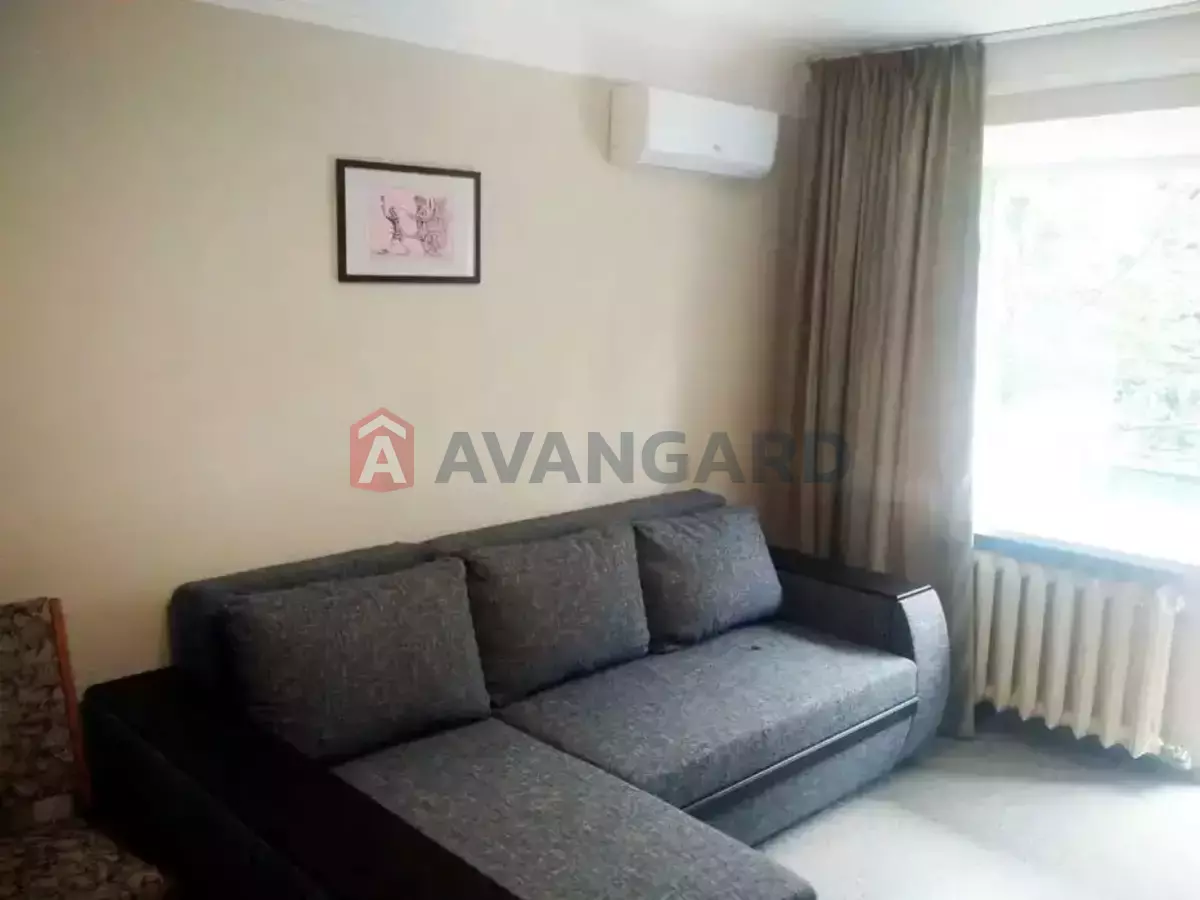 2 ��. ��������, 43/30/6 ��. �., 2/5 ������ ���� 2