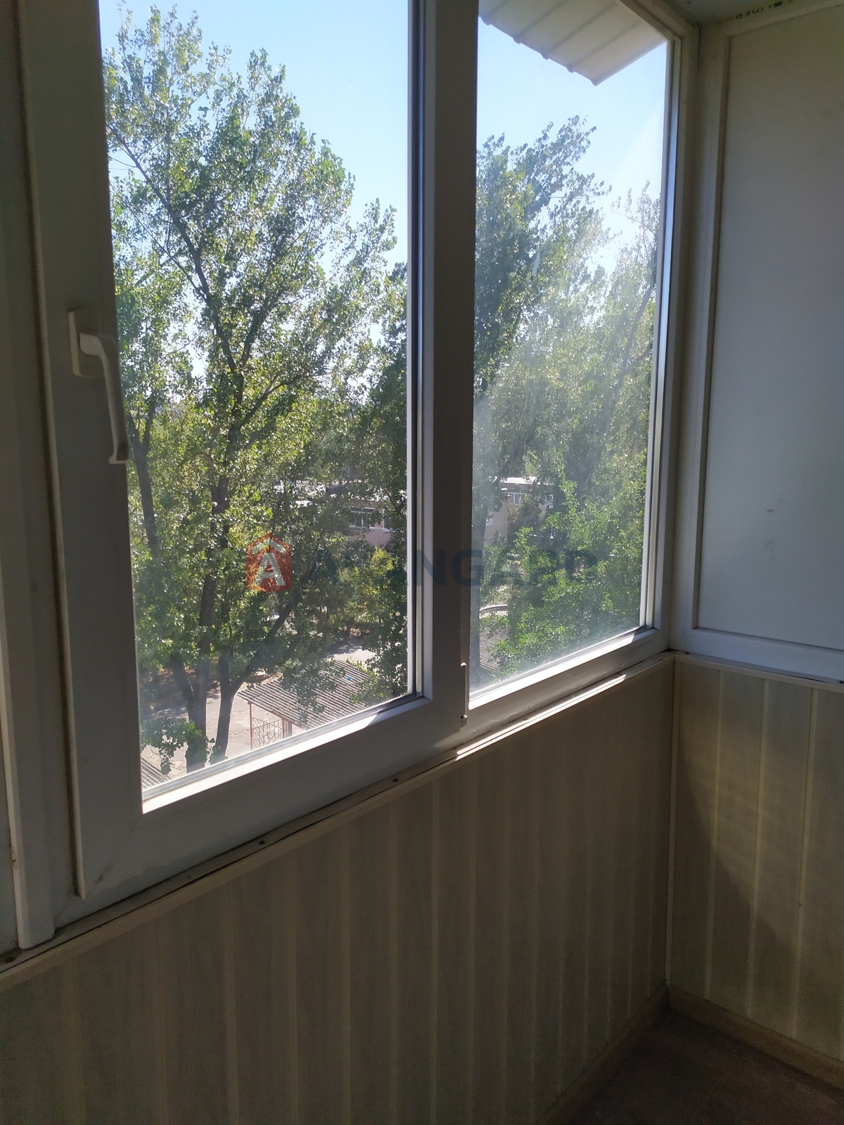 3 ��. ��������, 63/48/6 ��. �., 5/5 ������ ���� 5