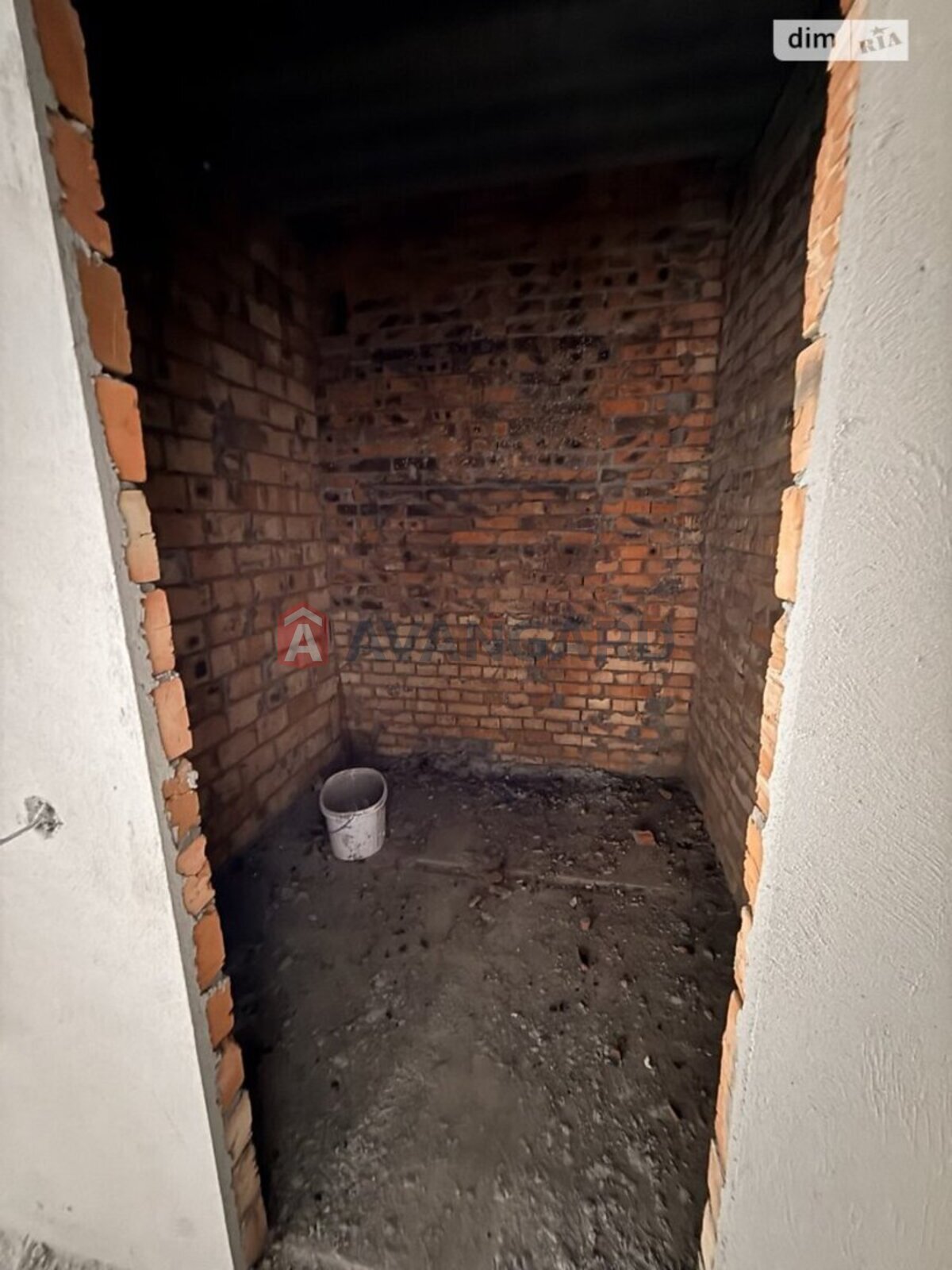 2 ��. ��������, 73/-/25 ��. �., 2/9 ������ ���� 4