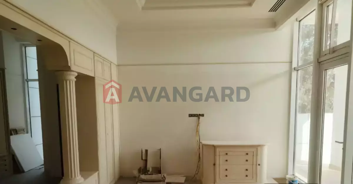 10 ��. ��������, 1500/-/- ��. �., -/3 ������ ���� 14