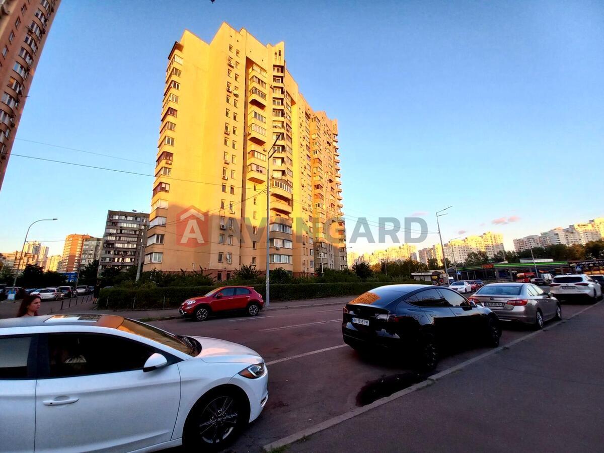 1 . , 36.4 / 17.6 / 8 ? . ., 10/18   5