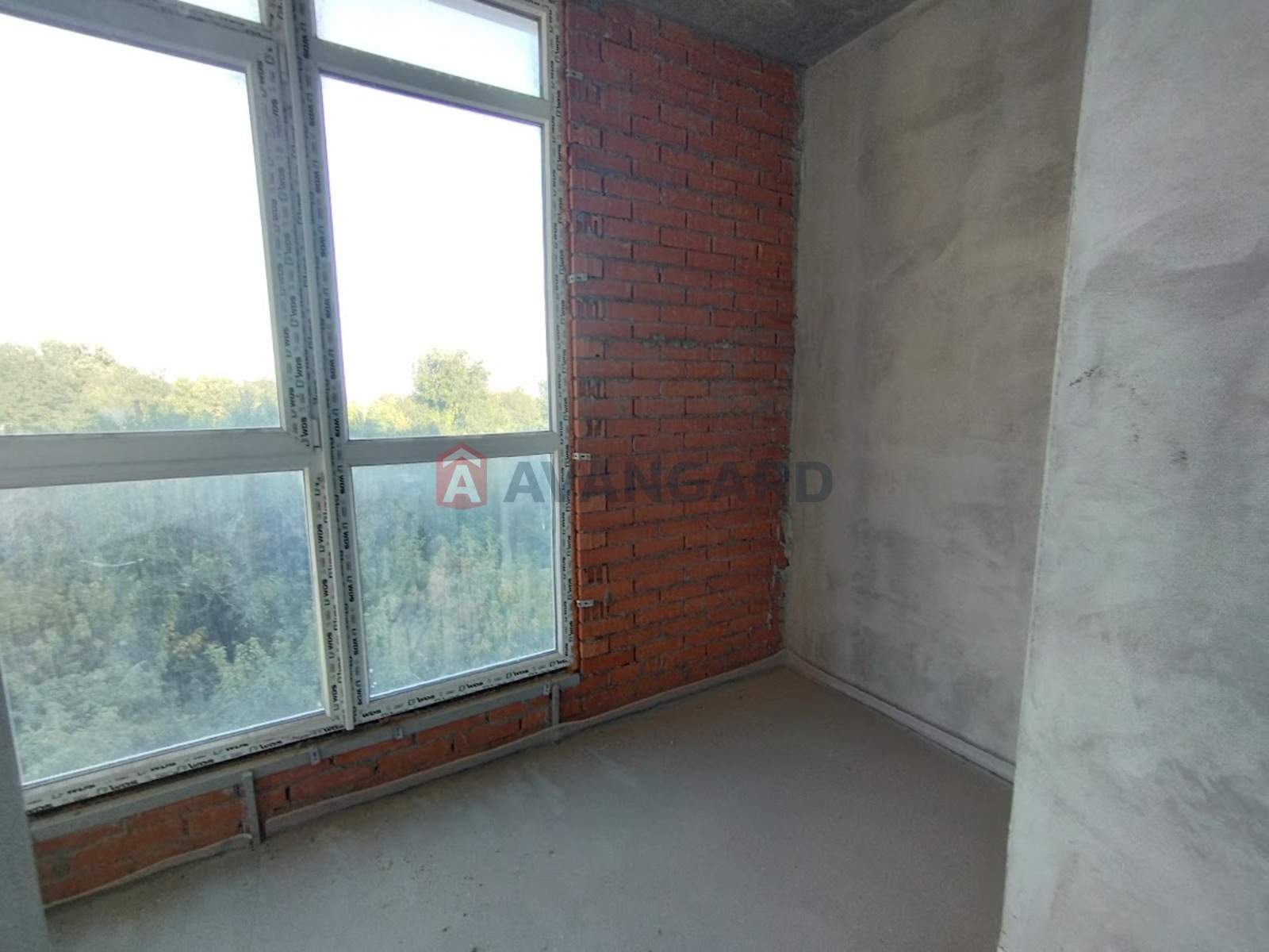 3 ��. ��������, 121/40/68 ��. �., 4/12 ������ ���� 12