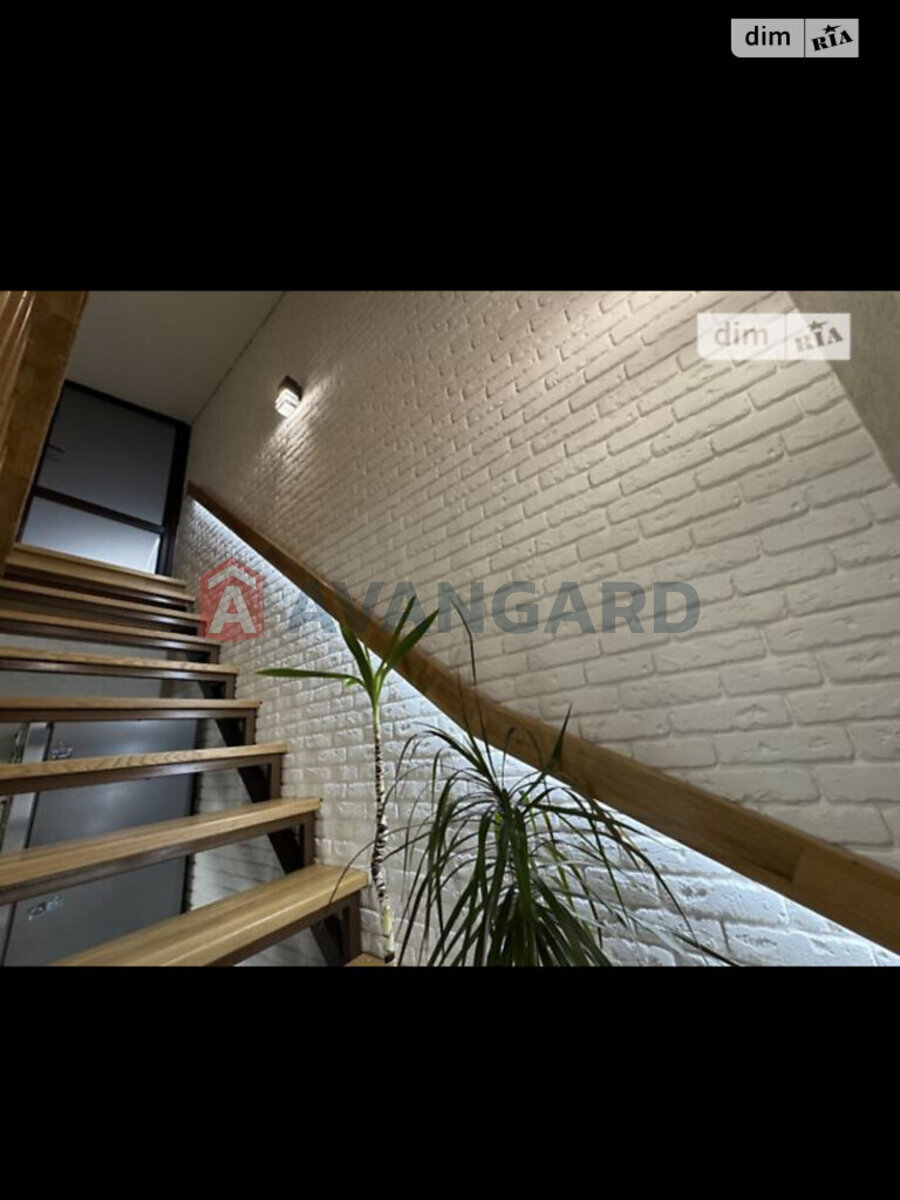 3 ��. ��������, 140/85/20 ��. �., 3/3 ������ ���� 15