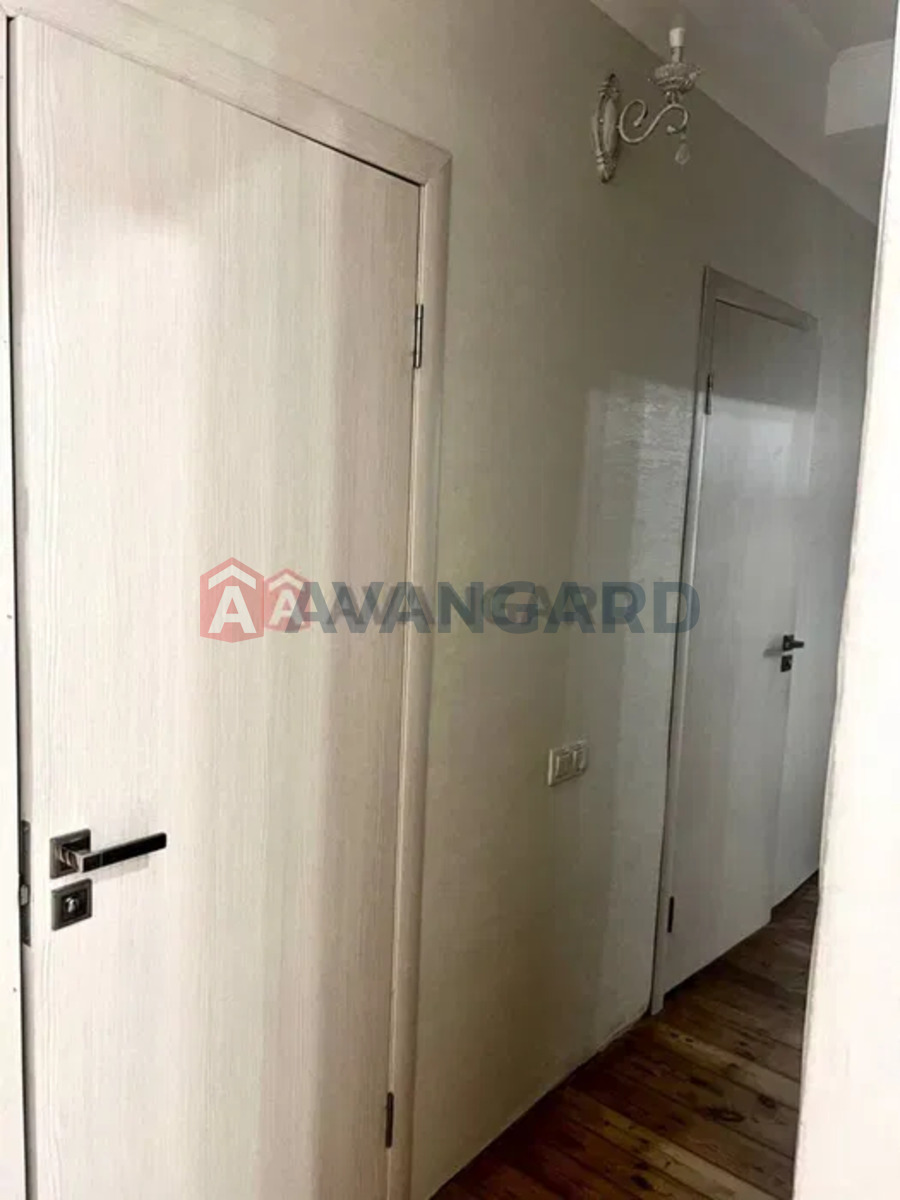 3 ��. ��������, 70/-/9 ��. �., 1/4 ������ ���� 11