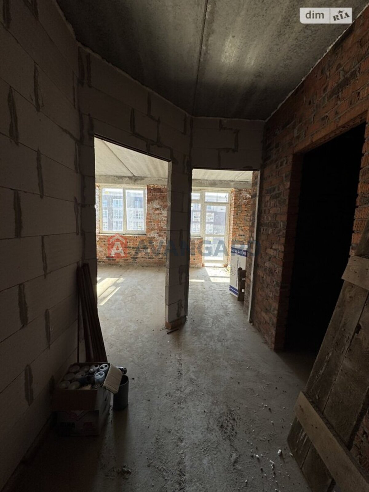 1 ��. ��������, 35/16/9 ��. �., 9/10 ������ ���� 1