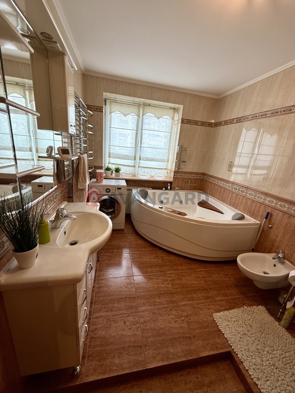 4 ��. ��������, 152/125/20 ��. �., 3/10 ������ ���� 23