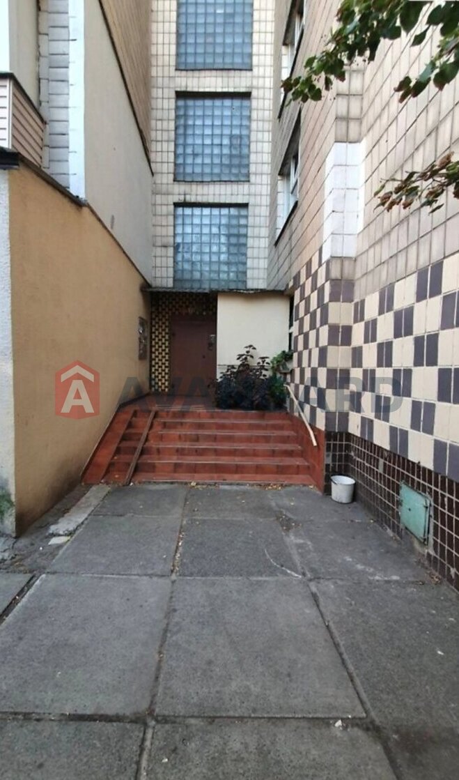 1 ����. ��������, 30/17/3 ��. �., 6/9 ���� ���� 14